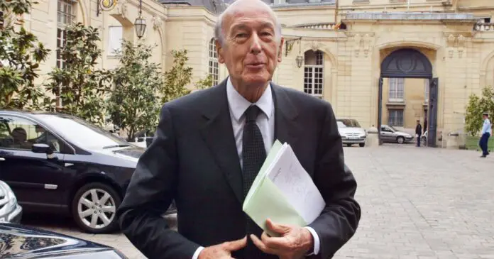 former-french-president-valery-giscard-d’estaing-useless-at-94