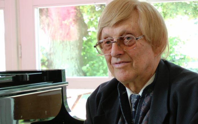 peter-feuchtwanger,-piano-trainer –-obituary