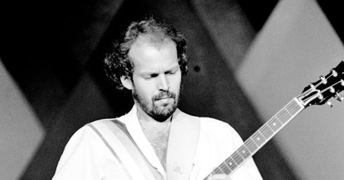 lasse-wellander,-guitarist-who-performed-‘integral-function-within-the-abba-story,’-dies-at-70