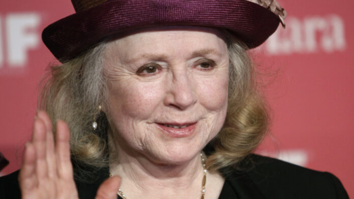 actor-piper-laurie,-recognized-for-roles-in-‘carrie’-and-‘the-hustler,’-dies-at-91