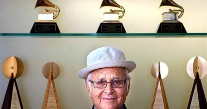 norman-lear,-revolutionized-prime-time-tv-with-sitcoms-comparable-to-‘all-within-the-household,’-has-died