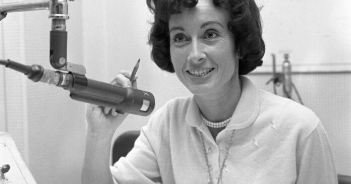 ruth-ashton-taylor,-trailblazing-tv-journalist,-dies-at-101