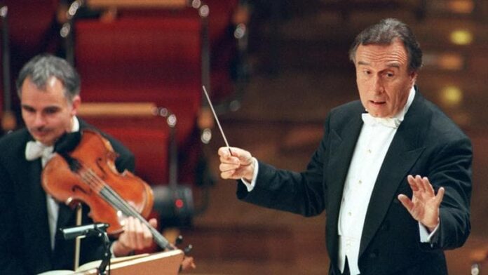 claudio-abbado,-dieci-anni-fa-la-morte-del-‘maestro-giardiniere’-che-sognava-di-portare-la-musica-nelle-scuole