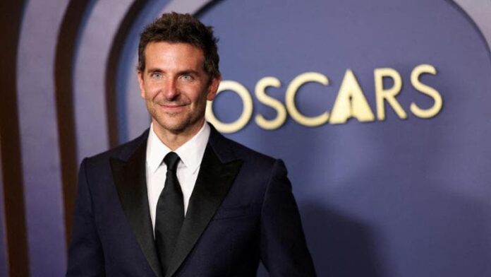 bradley-cooper:-“per-realizzare-‘maestro’-ho-spiato-per-tre-anni-e-mezzo-la-filarmonica-dietro-le-quinte”