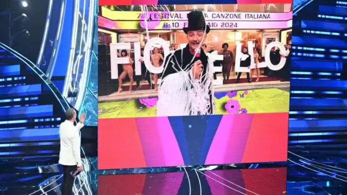 fiorello-a-sanremo,-la-frecciatina-a-ferragni-nel-mantello:-“ama,-pensati-libero,-e-l’ultimo”-e-lei-mette-un-cuoricino