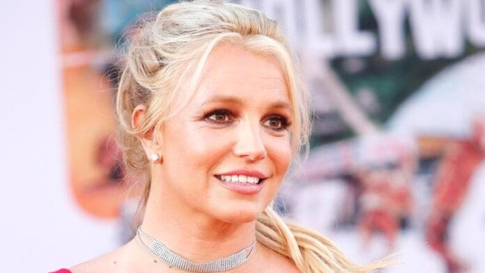 britney-spears,-il-divorzio-da-sam-asghari-e-ufficiale.-tra-i-fan-e-allarme-per-la-sua-salute-mentale