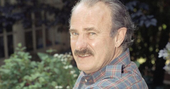 dabney-coleman,-the-dangerous-boss-of-‘9-to-five’-and-‘yellowstone’-visitor-star,-dies-at-92