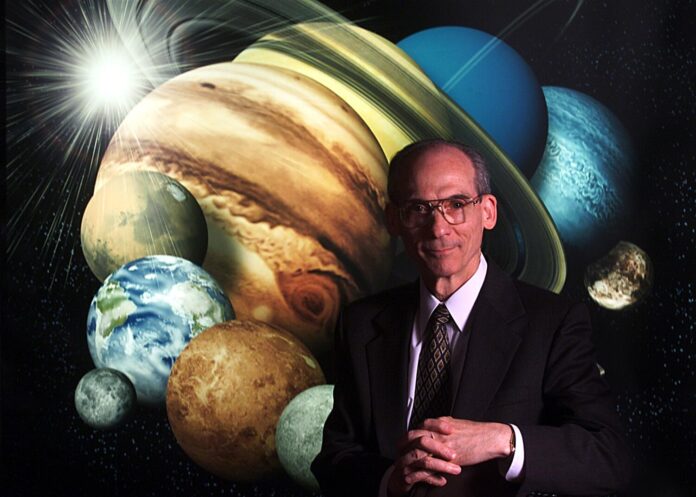 ed-stone,-jpl-director-and-high-scientist-on-voyager-mission,-dies-at-88
