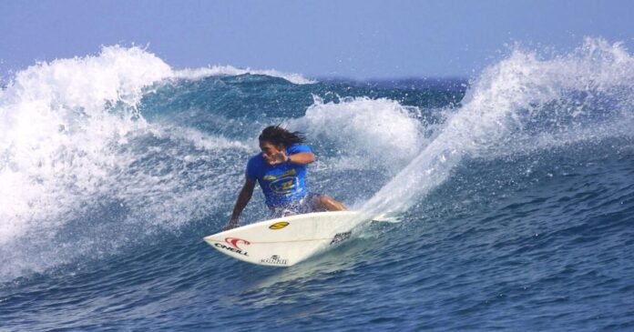 tamayo-perry,-surfer-in-‘blue-crush’-and-‘hawaii-5-0,’-dies-after-obvious-shark-assault