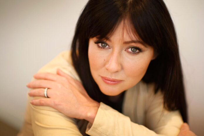 shannen-doherty,-‘beverly-hills,-90210’-dangerous-lady-who-battled-most-cancers-for-years,-dies-at-53