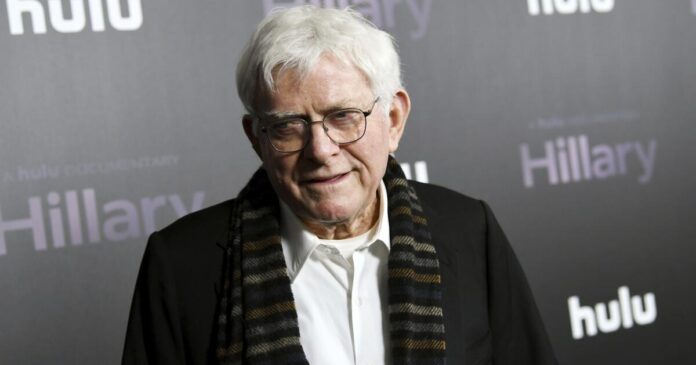 phil-donahue,-the-pioneering-host-of-long-running-daytime-discuss-present-‘donahue,’-dies-at-88