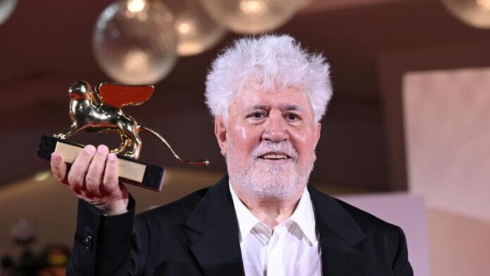 almodovar-vince-il-leone-d’oro,-premiata-anche-l’italia-con-‘vermiglio’-di-maura-delpero:-vincono-i-temi-importanti-con-movie-che-parlano-al-grande-pubblico