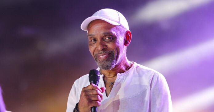 frankie-beverly,-soul-singer-and-co-founder-of-soul-funk-band-maze,-dies-at-77