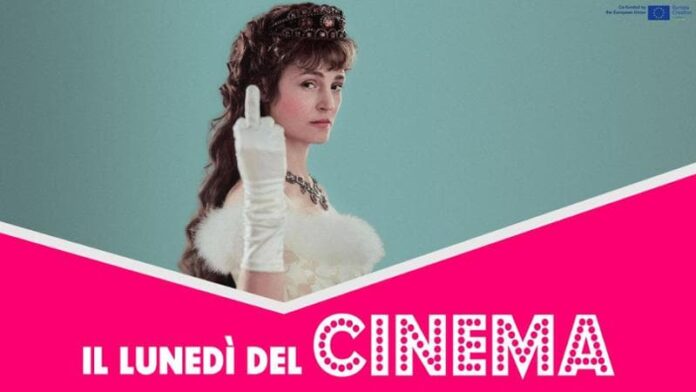 il-lunedi-del-cinema:-on-line-il-23-settembre-il-corsetto-dell